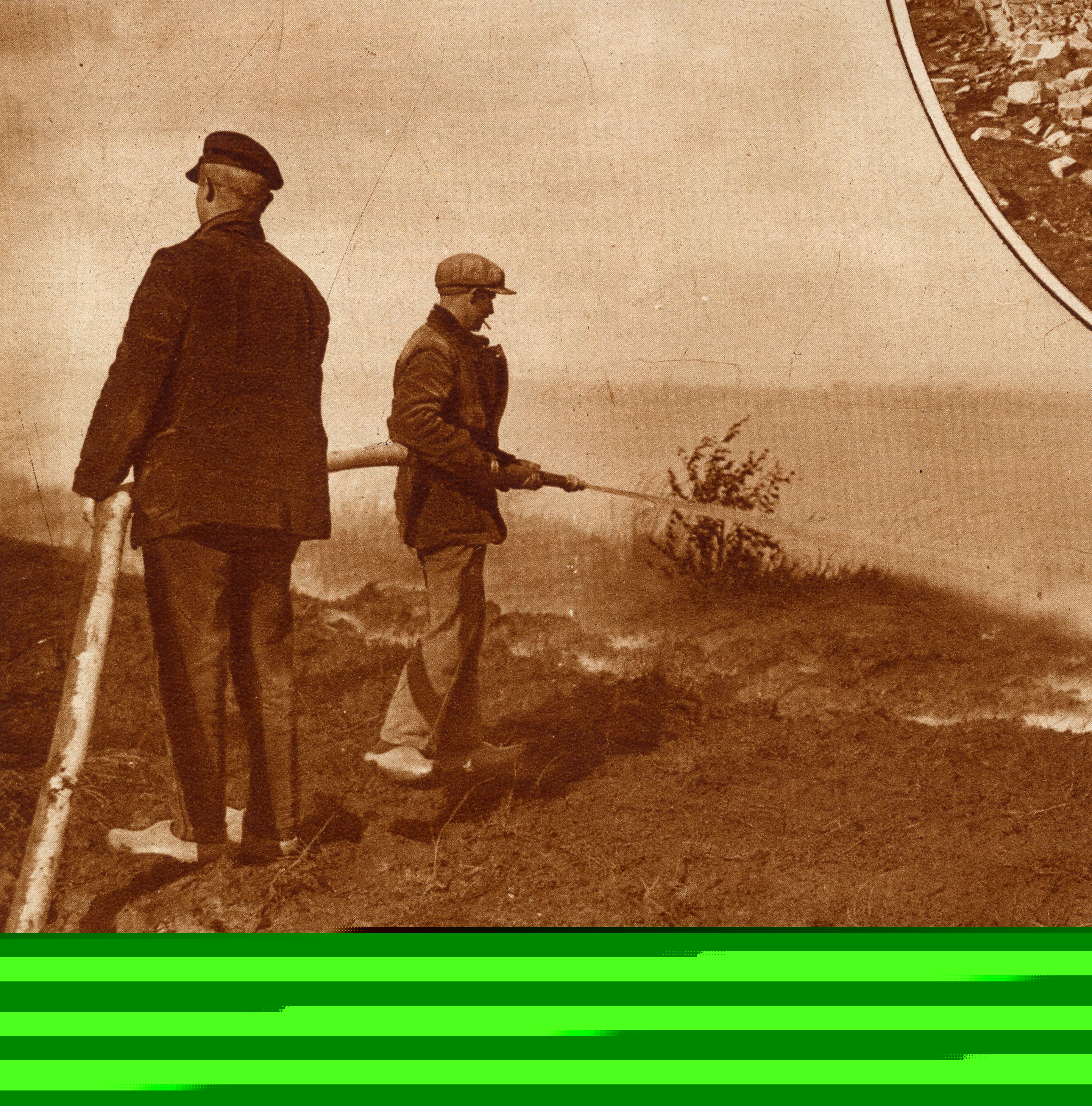 Veenbrand in het veld bij het Emmer Erfscheidenveen - 1933